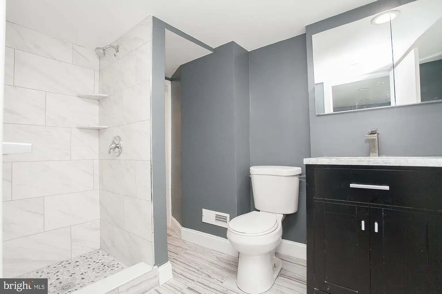 Building Photo - 4205 Main St