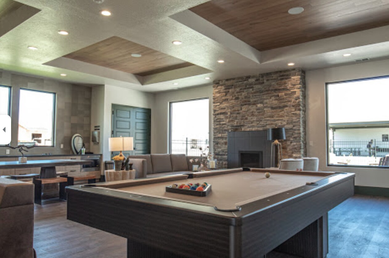 Building Photo - 335 S 1540 E