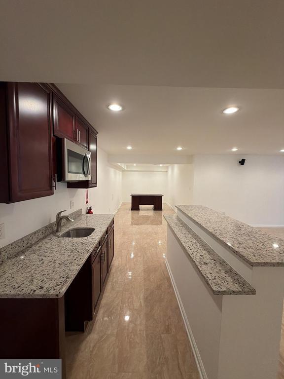 Building Photo - 12489 Pfitzner Ct