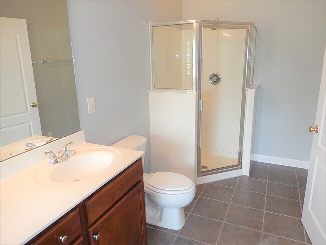 Building Photo - 2927 Imperial Oaks Dr