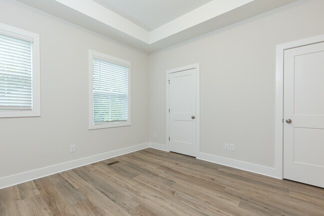 Building Photo - 84 Adore Ct SE