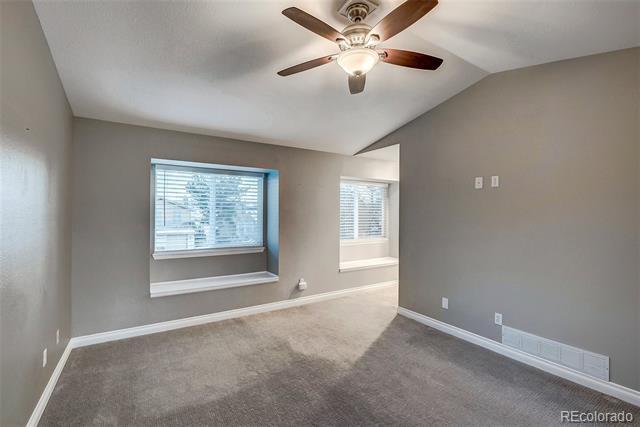 Building Photo - 953 Shadow Mountain Dr