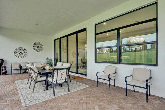 Building Photo - 9204 SW Arco Wy