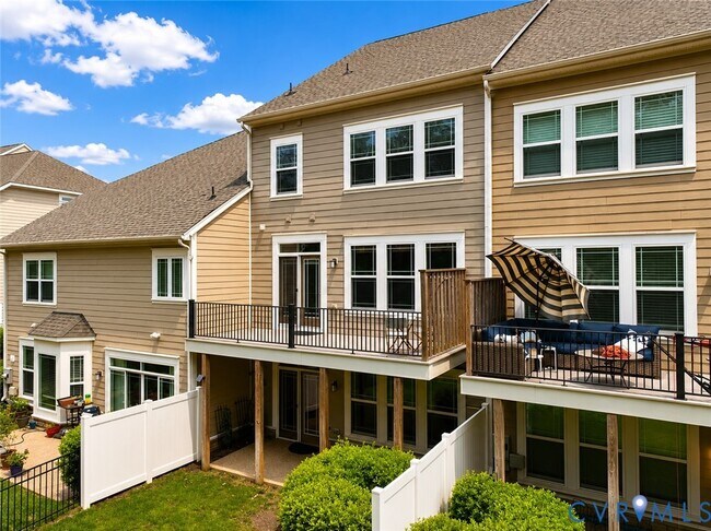 Building Photo - 5421 Hickory Ann Dr