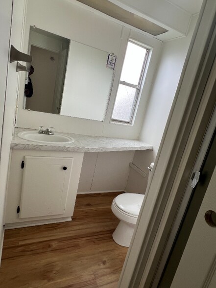 Building Photo - 84532 OR-11