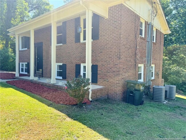Building Photo - 6607 Sherrod Pl
