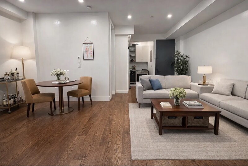 Building Photo - 321 Woodbine St