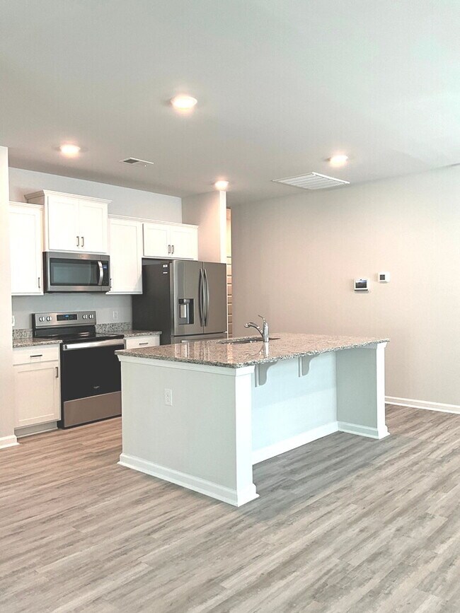 Building Photo - Elegant Living in Westbrook @ Savannah Quarters