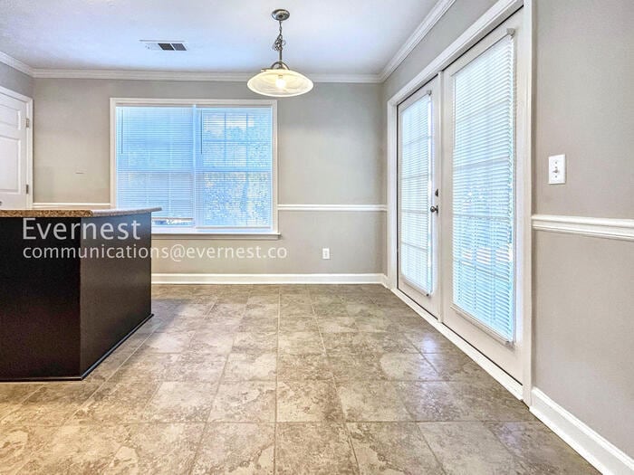 Building Photo - 113 Oak Grove Pl