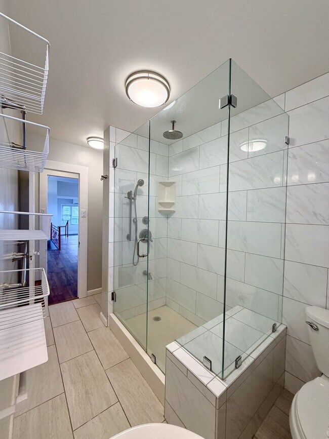 Building Photo - Exclusive Lower Manoa Historical Estate:  Panoramic Diamond Head Views & Modern Features
