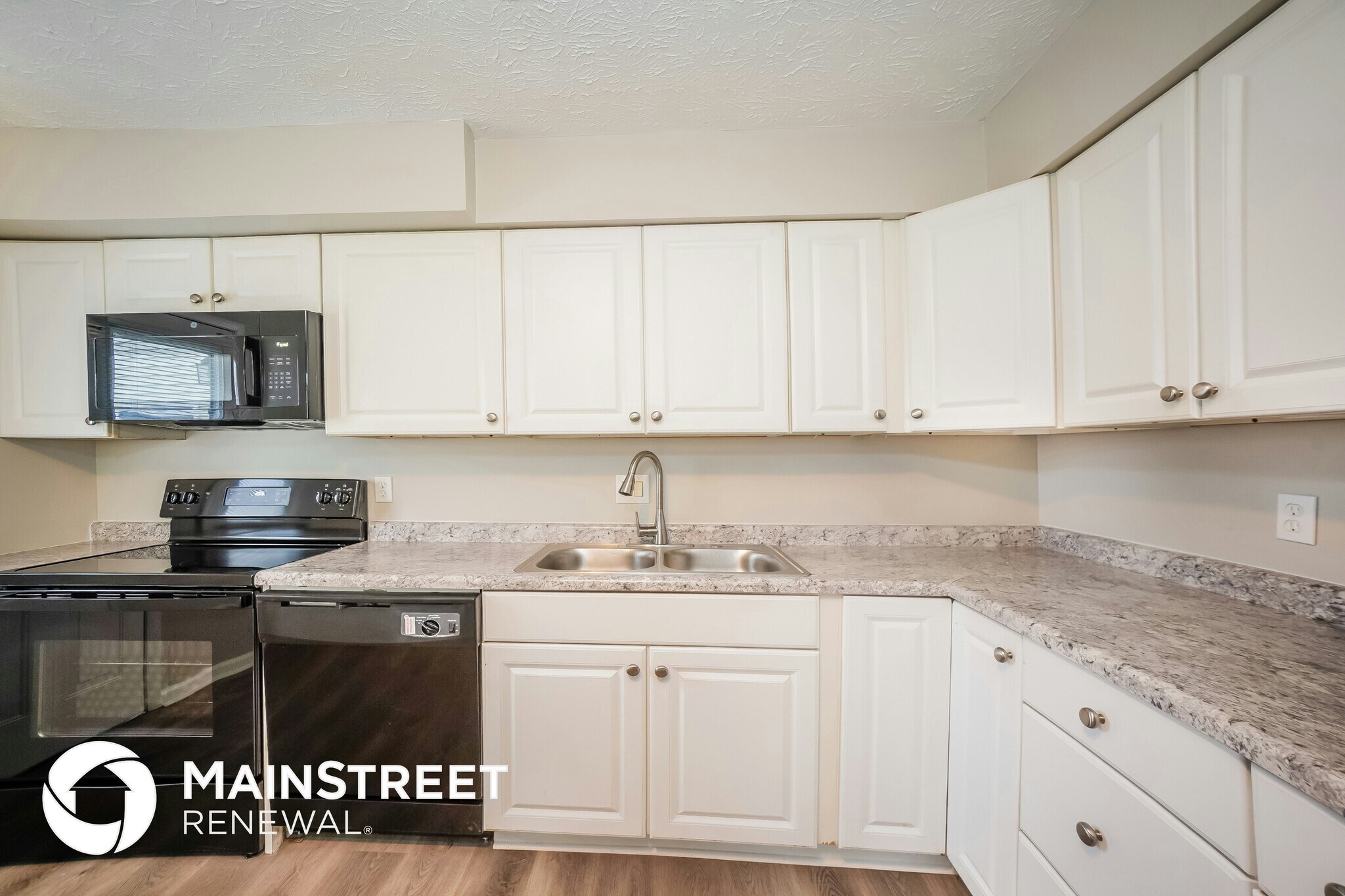 Building Photo - 51 Sunset Mnr Dr