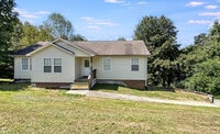 Building Photo - 181 Fox Crest Dr SW