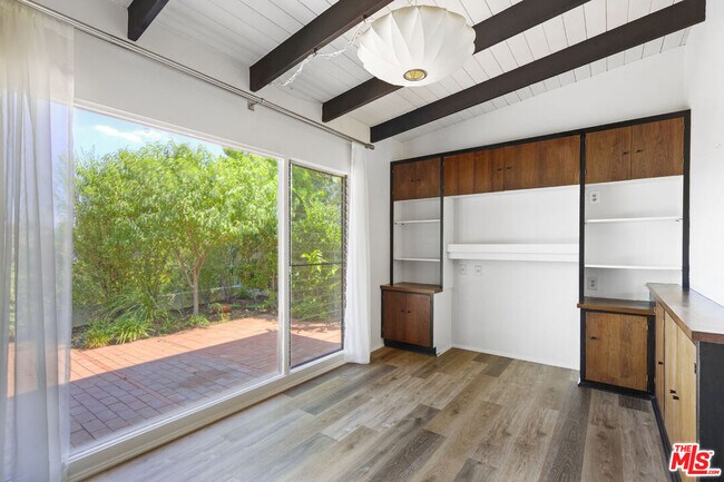 Building Photo - 3582 Verdugo Vista Terrace