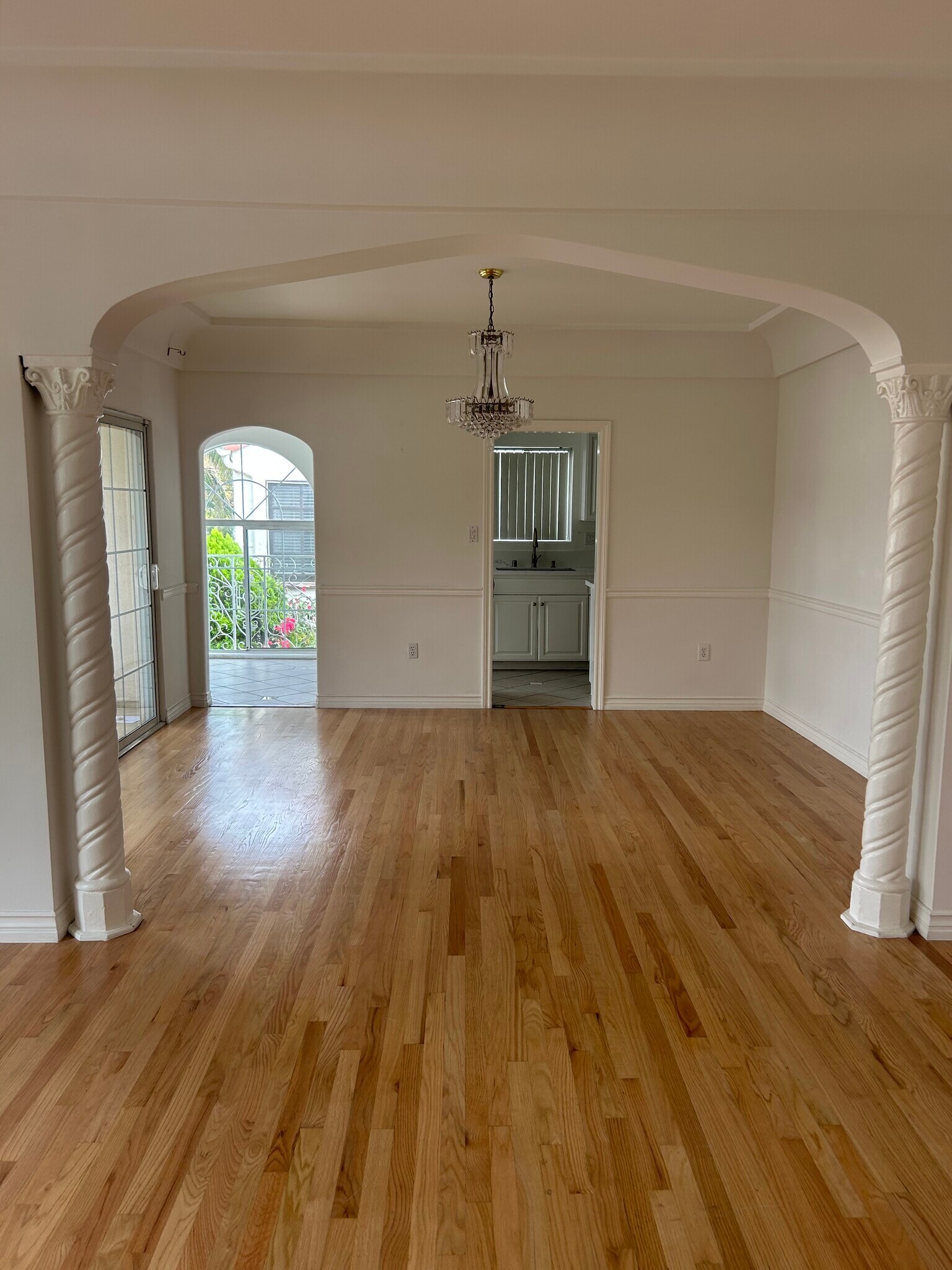 Dining room - 6418 W 6th St