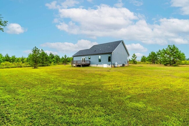 Building Photo - 3 Bedroom, 2 Bath Home on 6 Private Acres – $1,950/Month