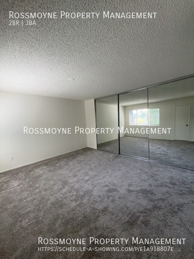 Building Photo - 18550 Hatteras St