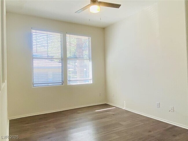 Building Photo - 908 Duckhorn Ct