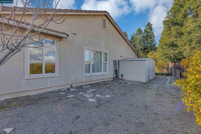 Building Photo - 4719 Golden Bear Dr