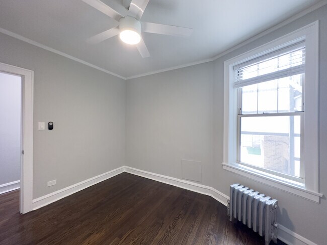 Building Photo - 5259 W Nelson St