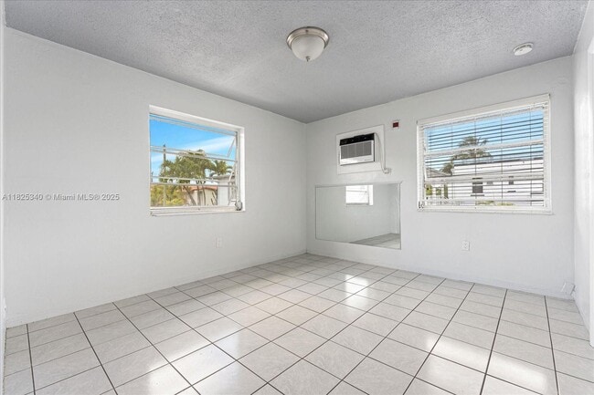 Building Photo - 3255 W Flagler St