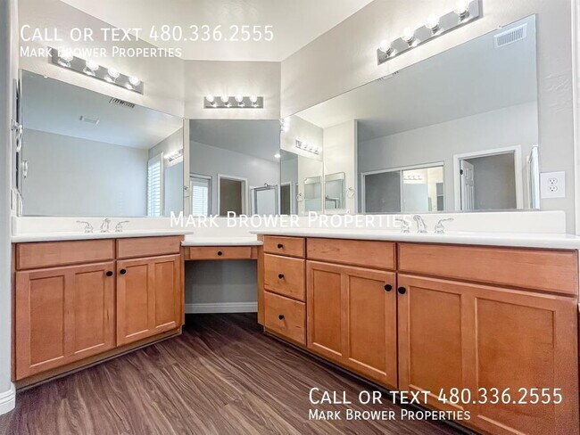Building Photo - 1181 E Hawken Way