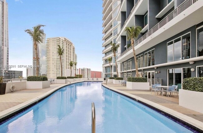 Building Photo - 60 SW 13th St