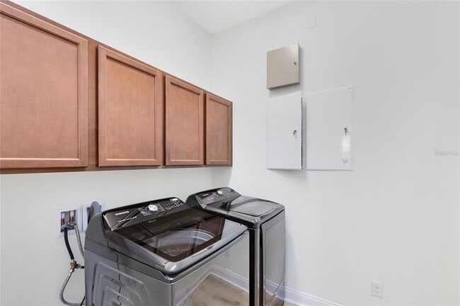 Building Photo - 8408 Laureate Blvd