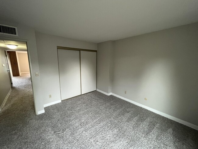 Building Photo - 7342 S Xenia Cir