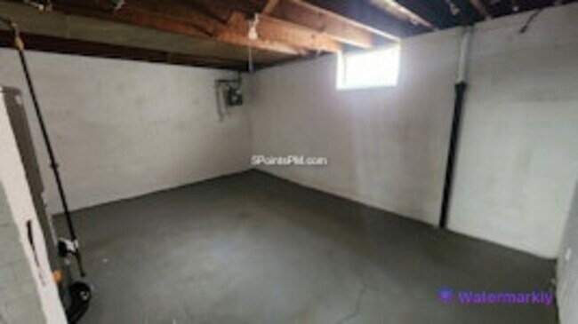 Building Photo - 5015 E 113th St