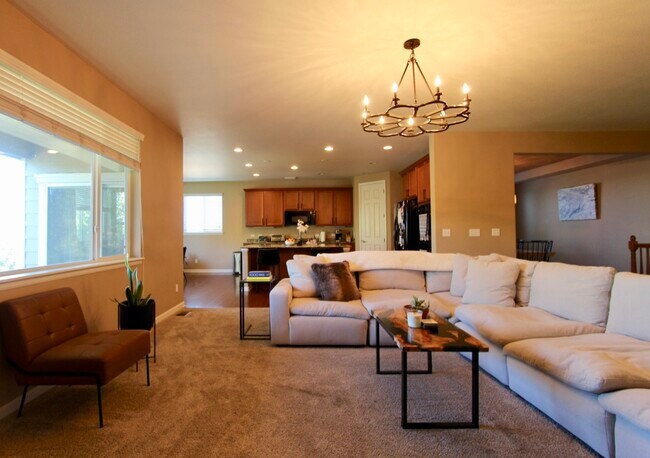 living room - 3607 S Xenia St