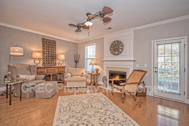 Building Photo - 3639 Bagley Dr