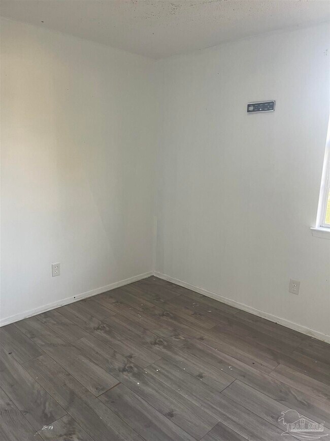 Building Photo - 205 Marine Dr