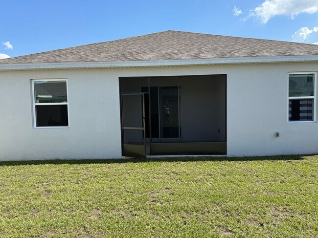 Building Photo - 5244 MADDIE Dr