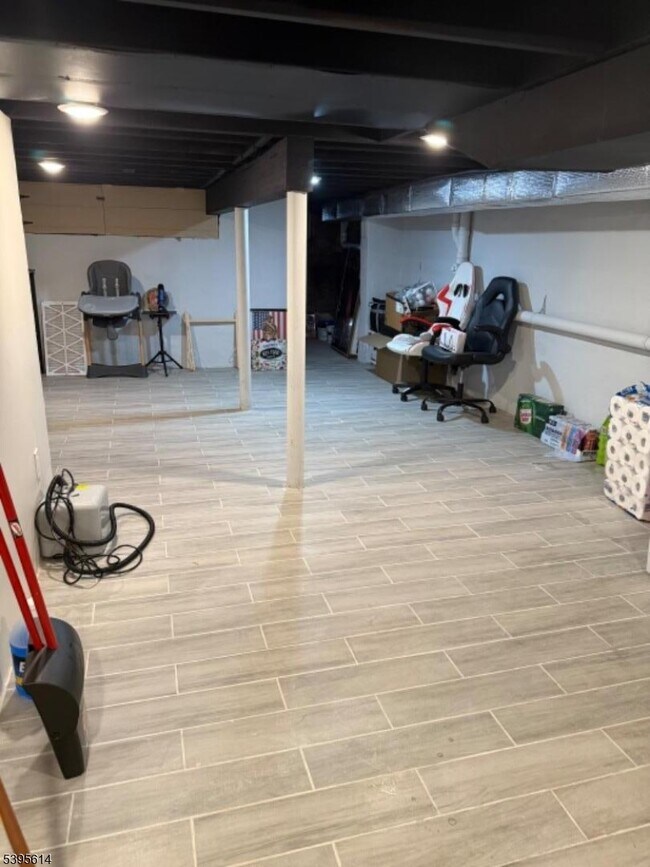 Building Photo - 342 S 20th St