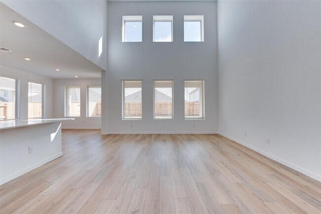 Building Photo - 3623 Forest River Dr