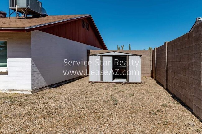 Building Photo - 16267 N 29th Dr