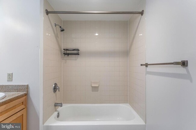 Building Photo - 1150 K St NW