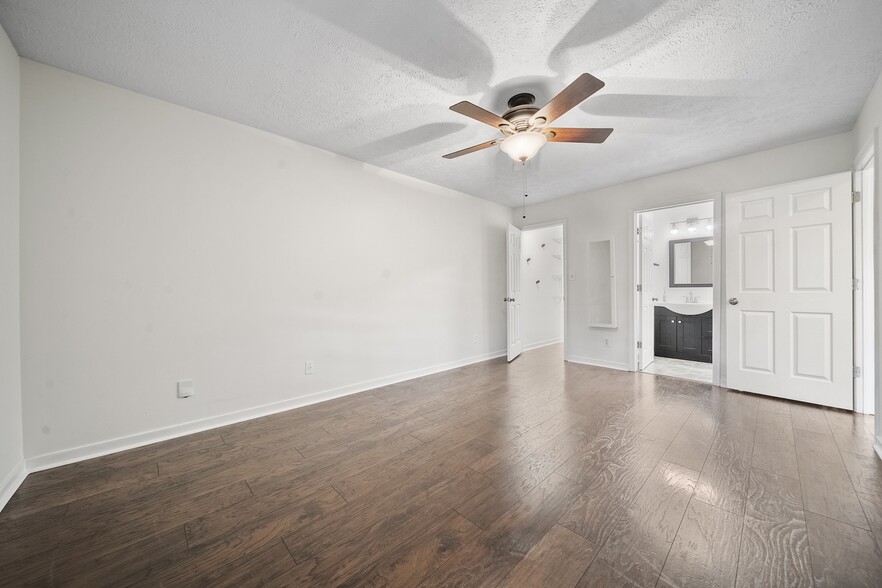 Building Photo - 3131 Harrington Ct