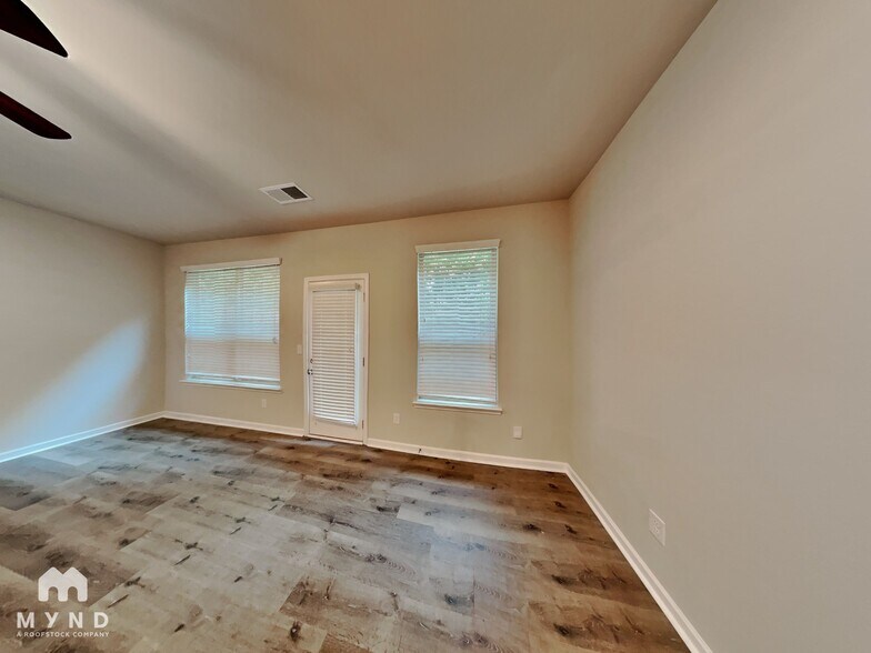 Building Photo - 8382 Douglass Trail