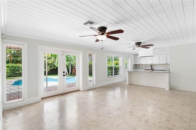 Building Photo - 1416 Polk St