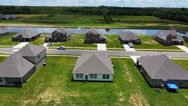 Building Photo - 5400 Greenridge Ln