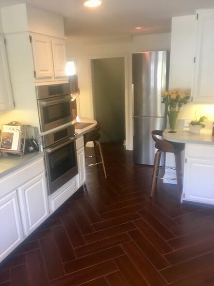 Kitchen:Convection Oven with Microwave + modes. Standard Oven below - 555 Saulsbury St