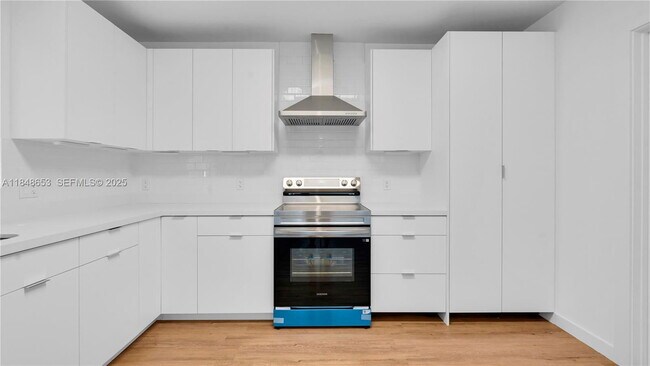 Building Photo - 18390 SW 103rd Ct