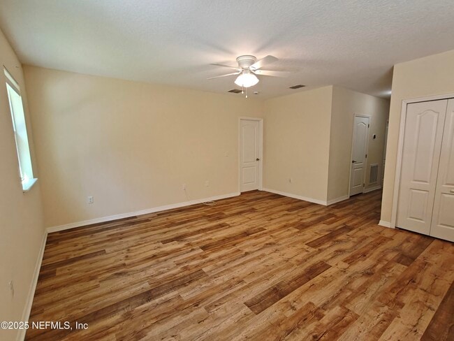 Building Photo - 223 Osprey Marsh Ln