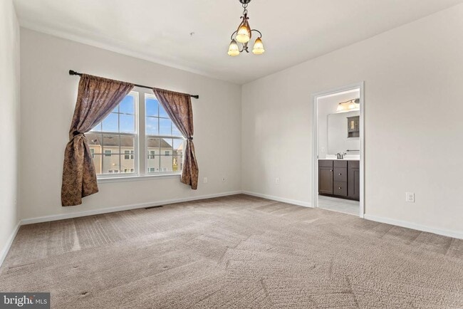 Building Photo - 6405 Walcott Ln