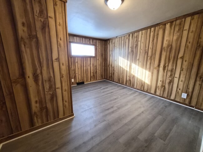 Building Photo - 2607 Lincoln St