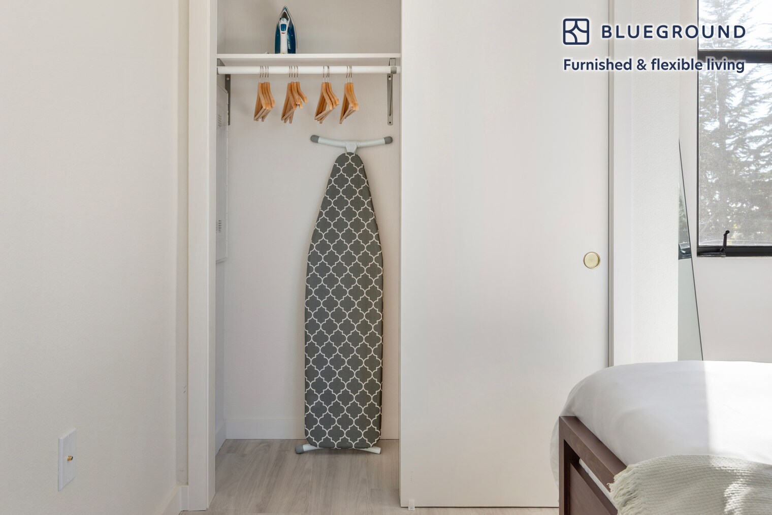 Building Photo - 1698 University Ave