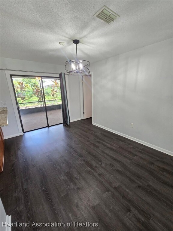 Building Photo - 317 Loon Ave
