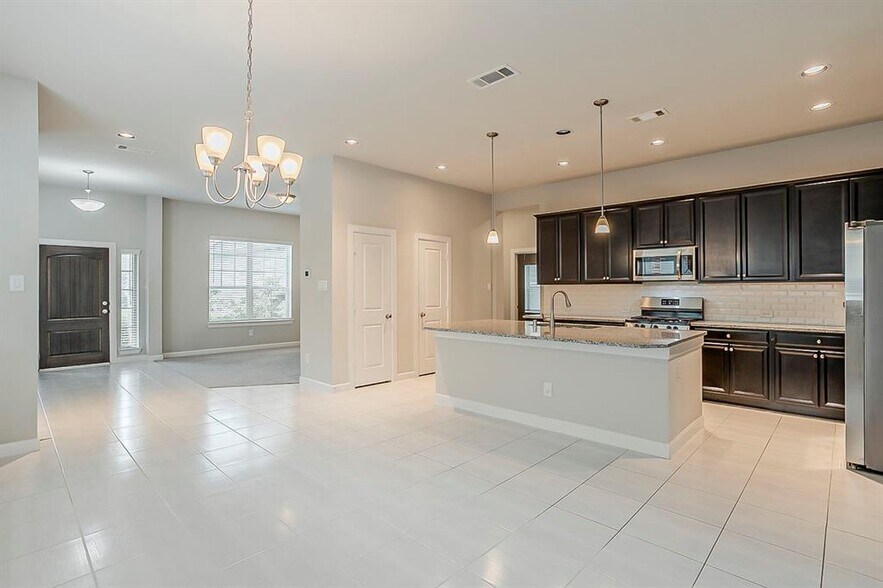 Building Photo - 446 Bayberry Landing Way