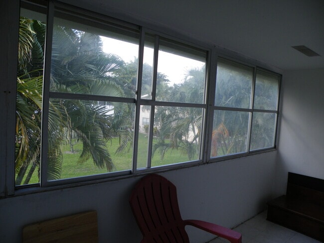 Building Photo - 266 Sheffield K